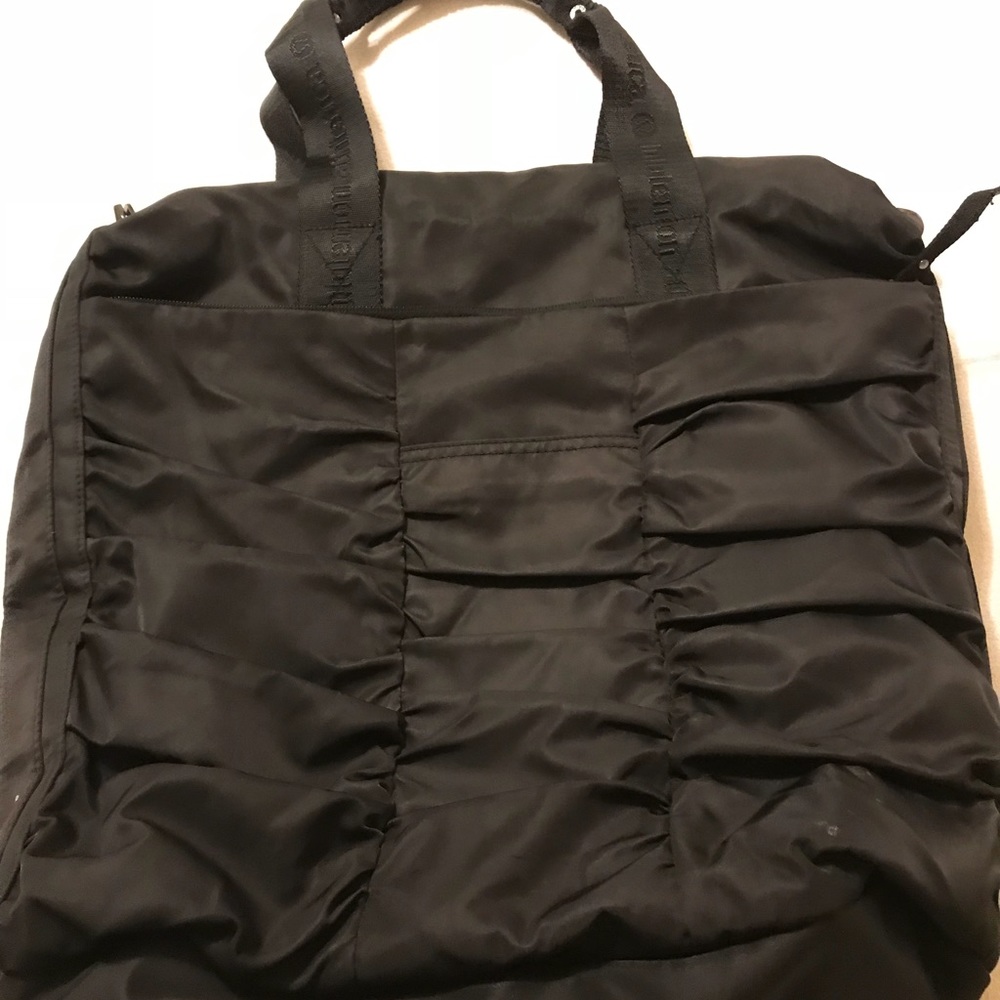 SOLD Bag Lululemon athletics bag size 17x17 x 6 - Picture 3 of 6